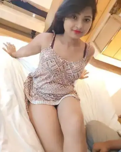 Call Girls in Khar
